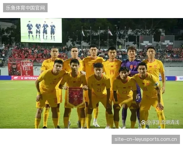 谢文能用一次精准助攻证明价值，但朱辰杰的失误也暴露国足防线隐患